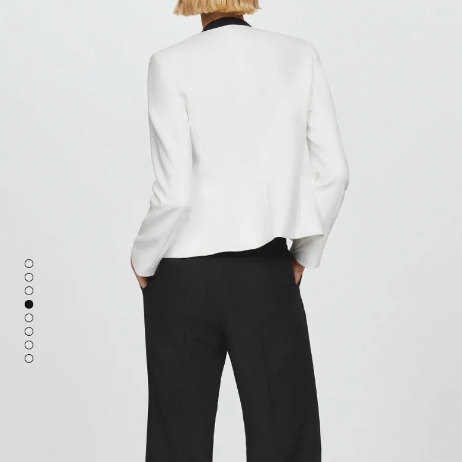 کت سفید منگو