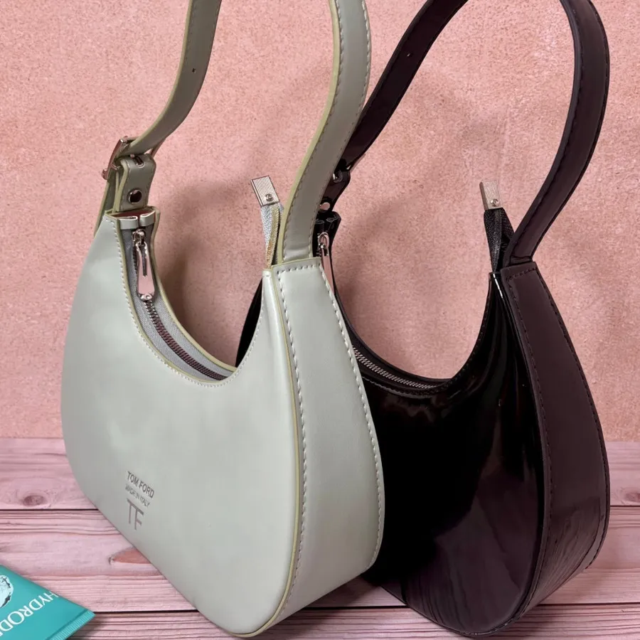 کیف دستی هلالی تام فورد