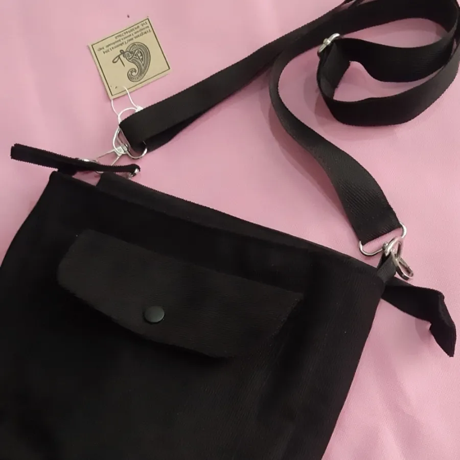 کیف دوشی مخمل کبریتی