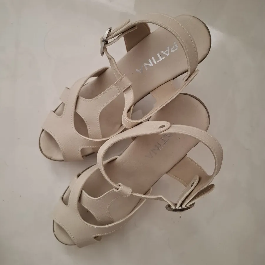 کفش تابستانه