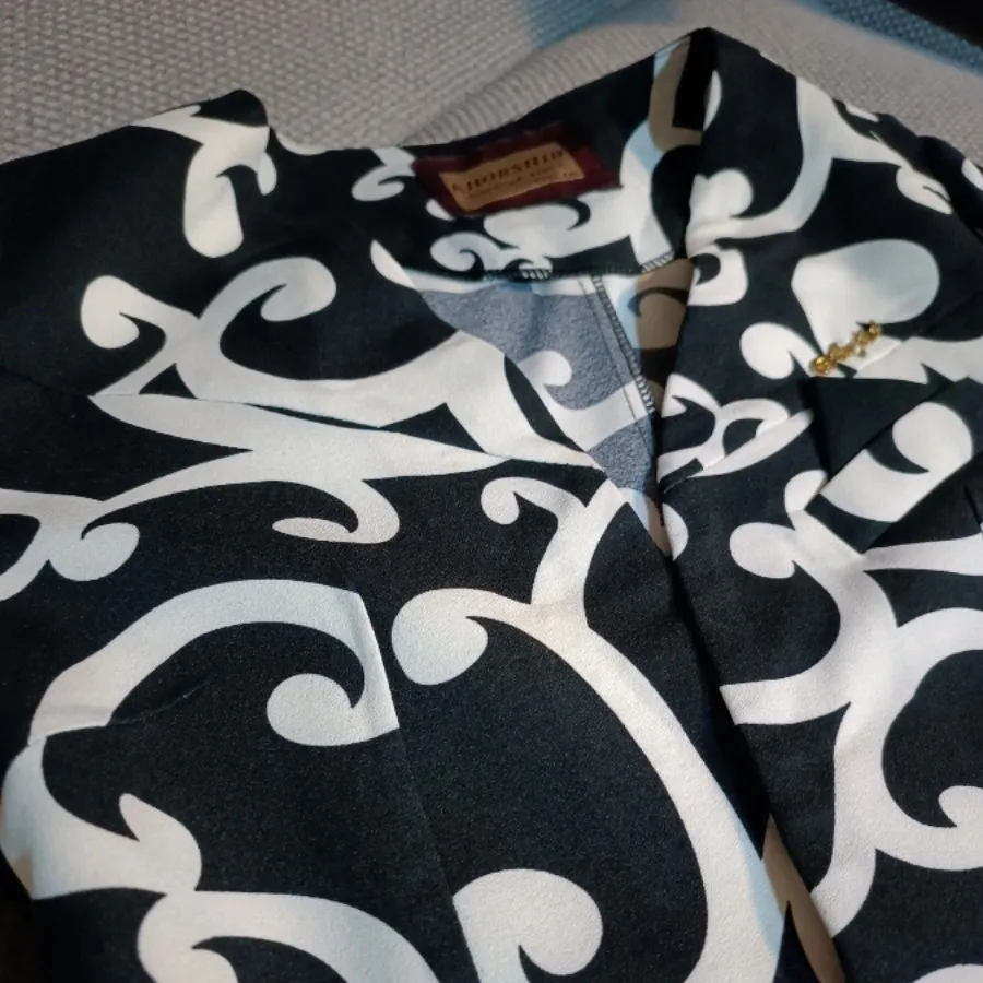 شومیز سیاه سفید