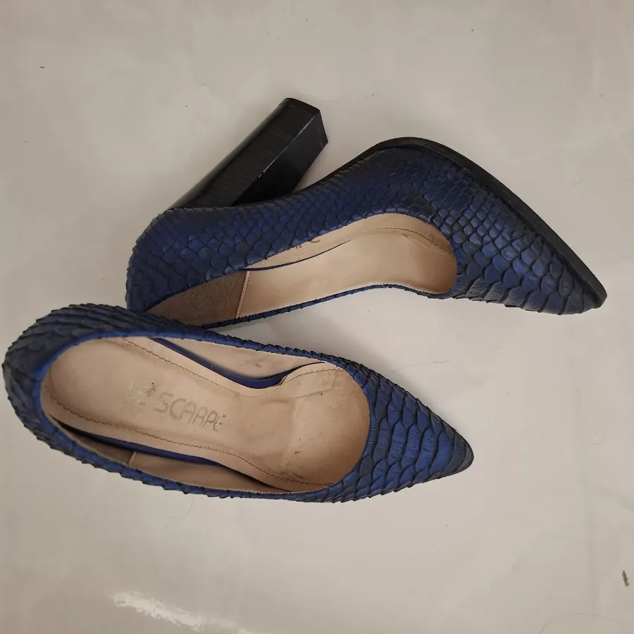 کفش پاشنه دار