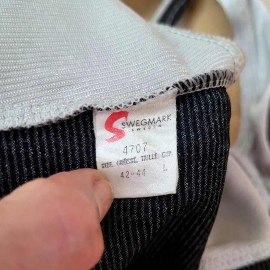 نیم تنه ورزشی انگلیسی