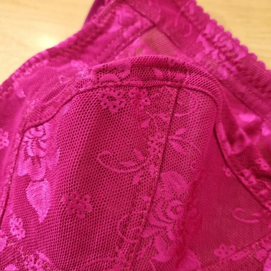 سوتین نخی سرخ آبی