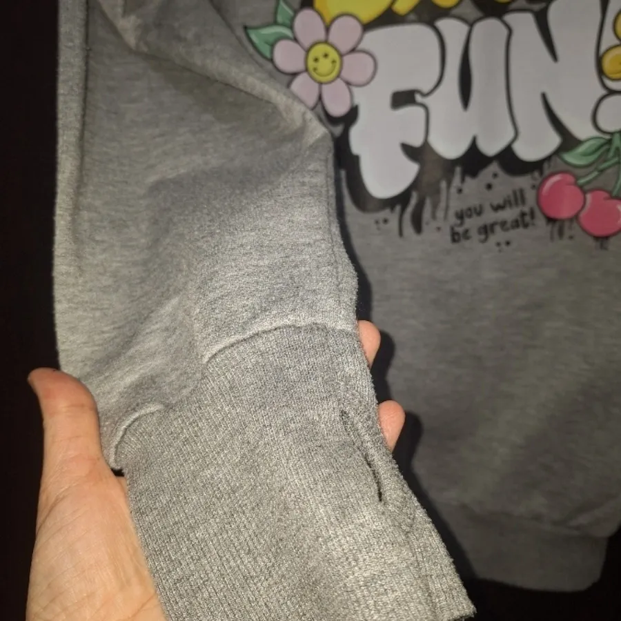 هودی دخترانه تو کرکی گرم