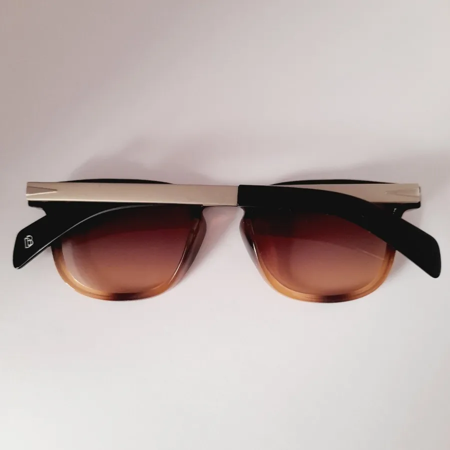 عینک یونیسکس