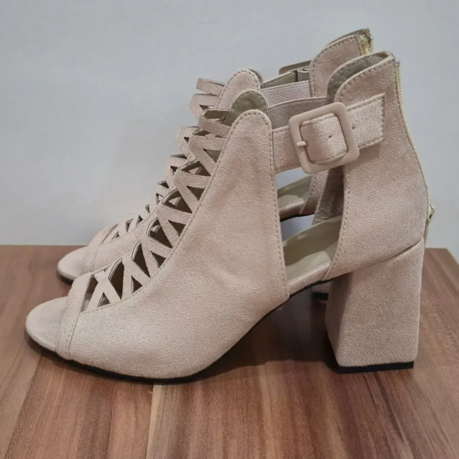 کفش زیپ دار