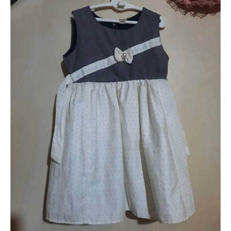 پیراهن بچگانه