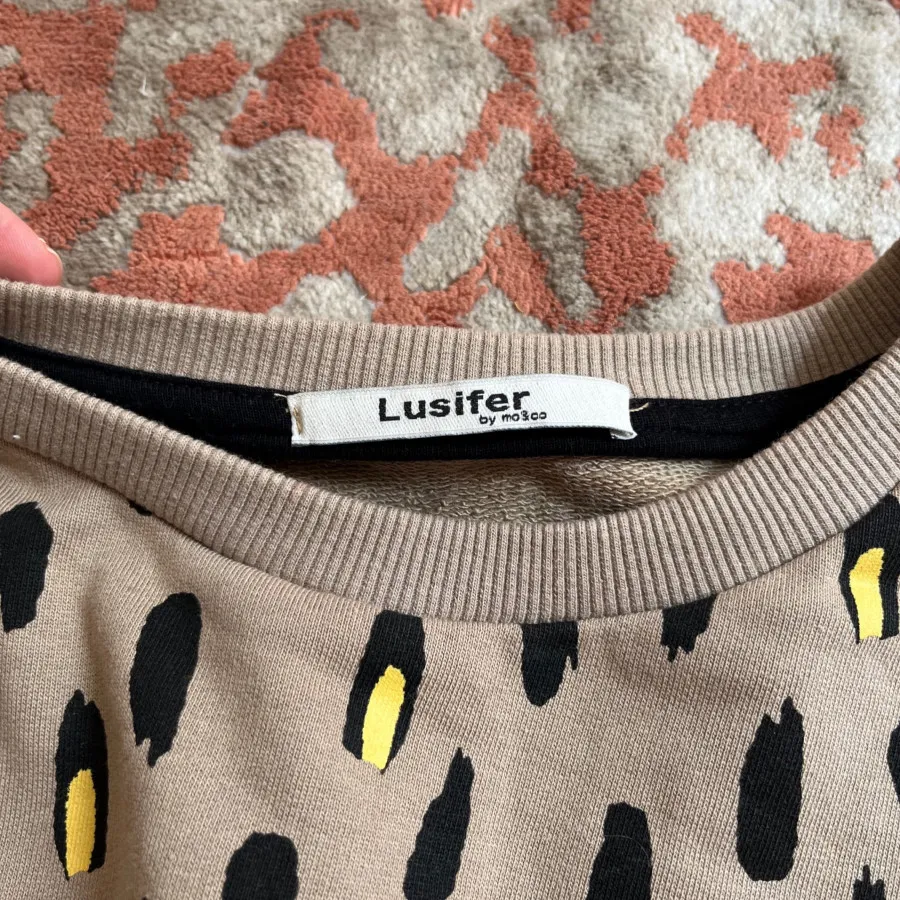 نیم تنه لوسیفرLusifer