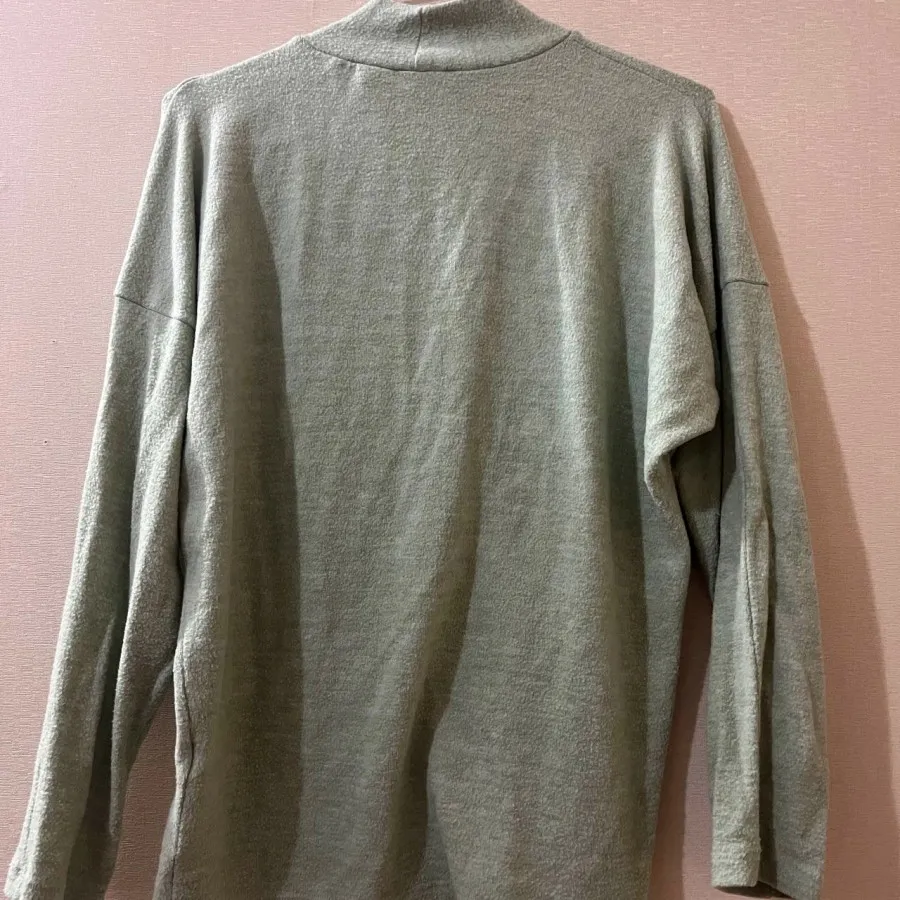 بلوز پسته ای