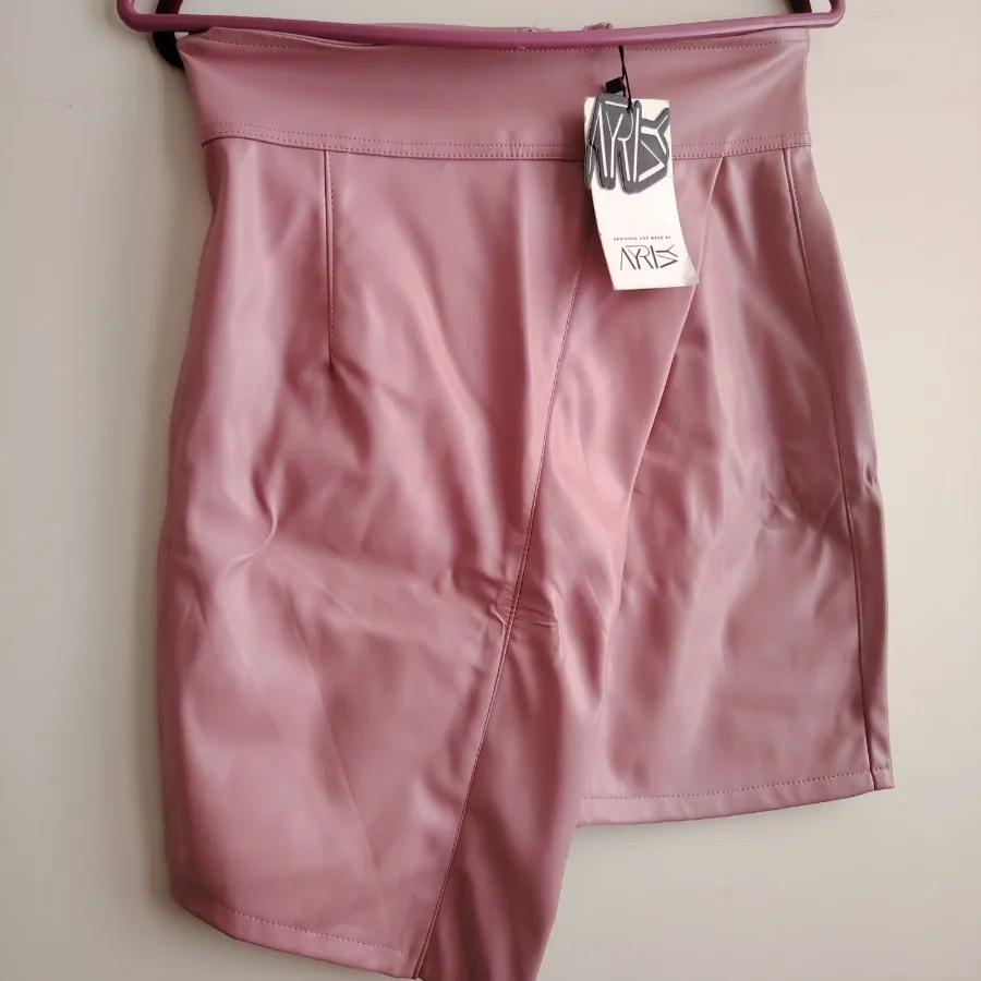 دامنهای چرم