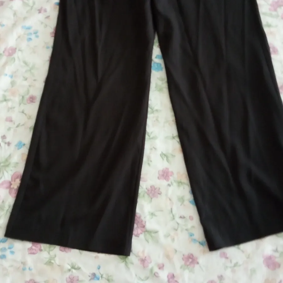 شلوار زنانه