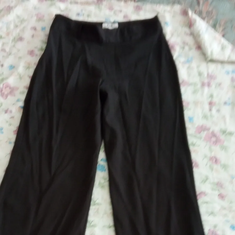 شلوار زنانه