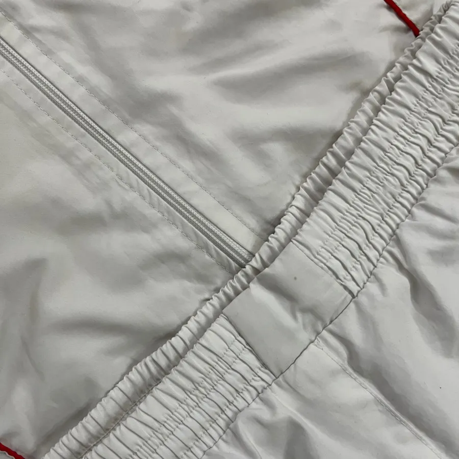 گرمکن و ست ورزشی