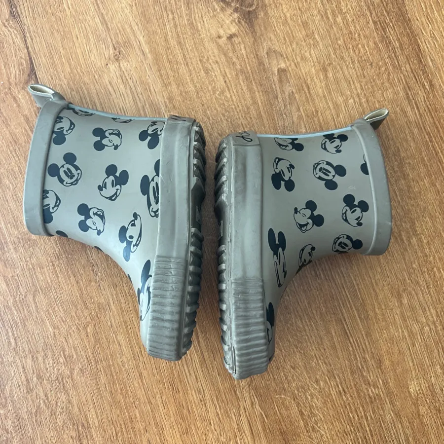 بوت بچگانه میکی اج اند ام