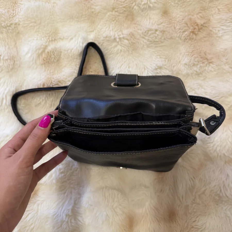 کیف بسیار سبک و جادار