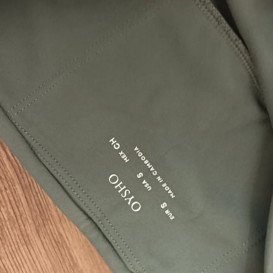 لگ و نیمتنه ورزشی اویشو