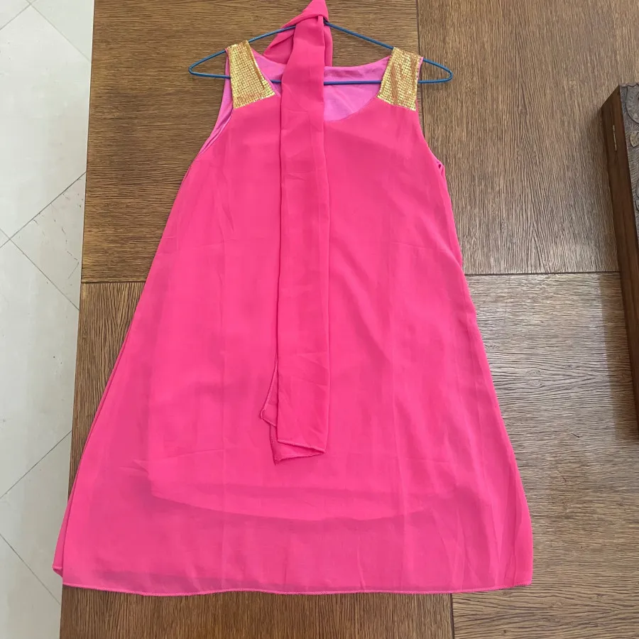 تاپ حریر پولکی صورتی