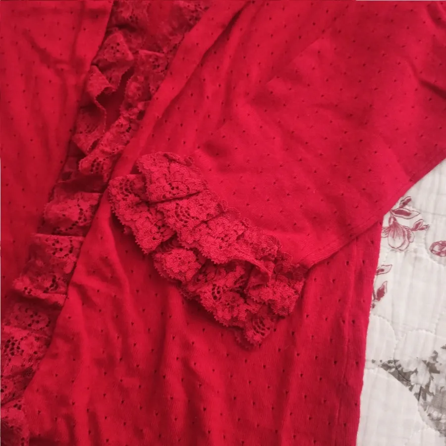 ژاکت قرمز لطیف