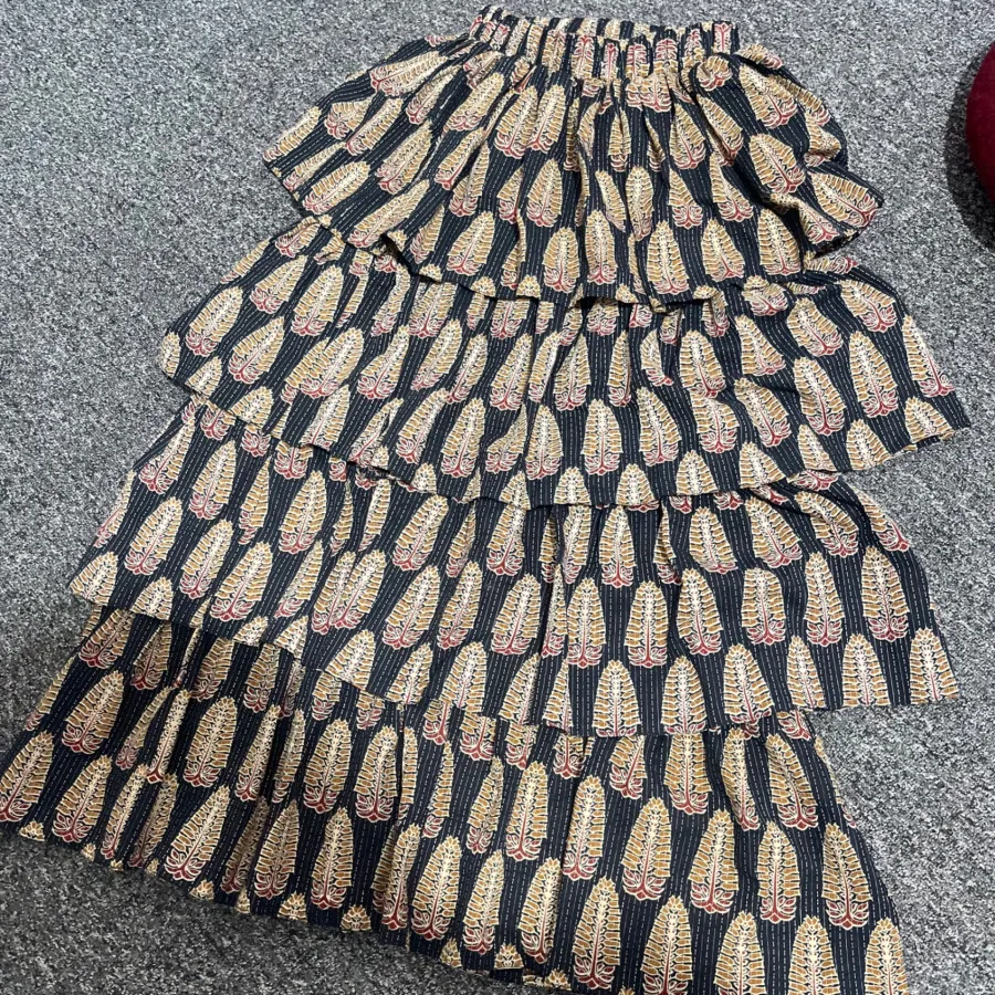 دامن طبقه ای