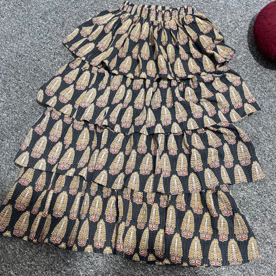 دامن طبقه ای