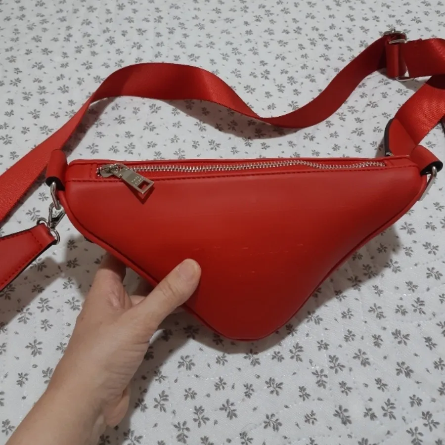 کیف دوشی پرادا اصل