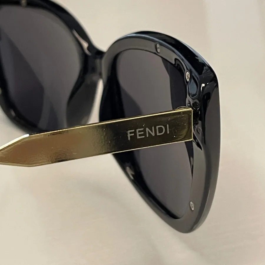 عینک برند fendi