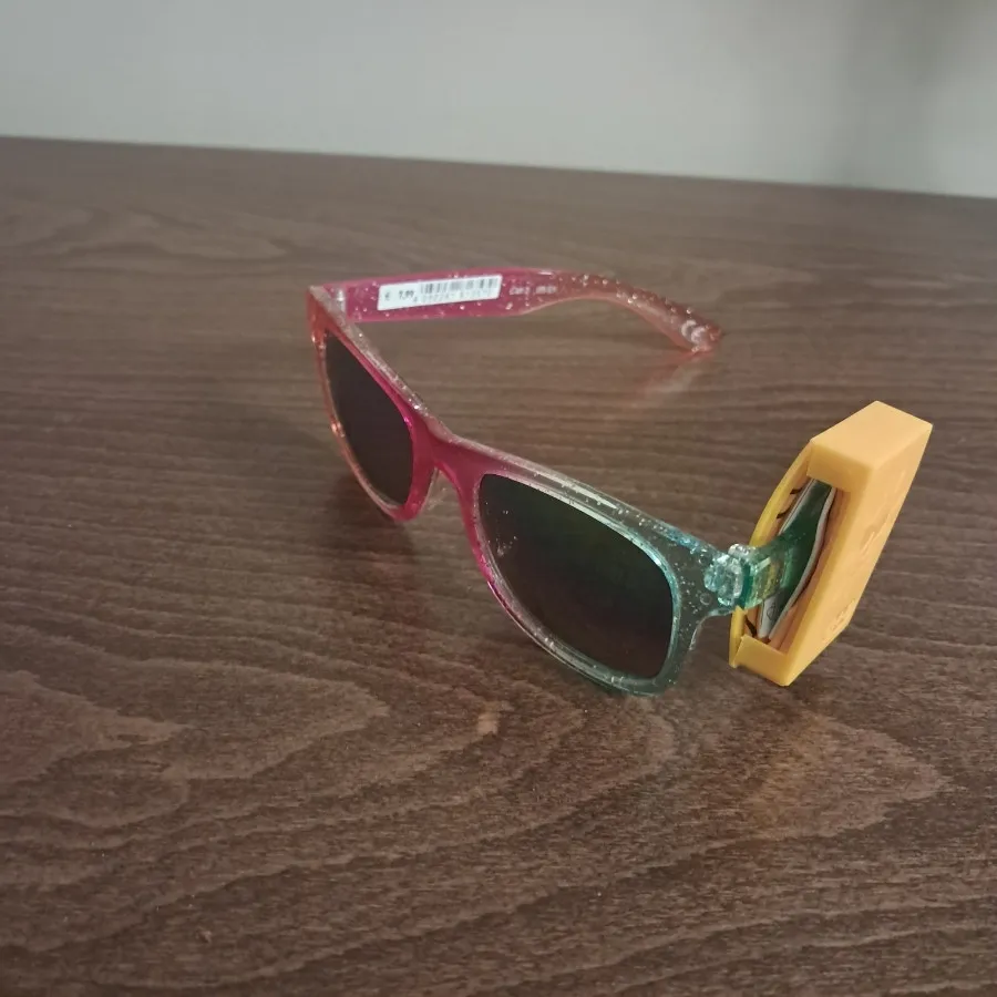 عینک آفتابی بچگانه