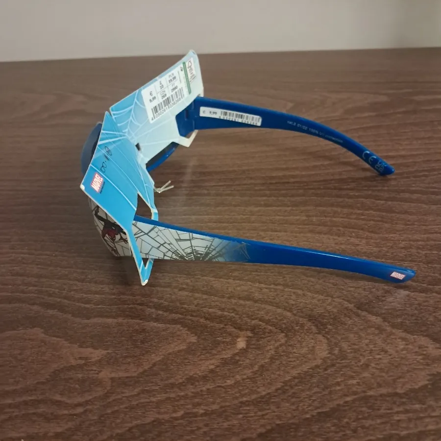 عینک  آفتای بچگانه