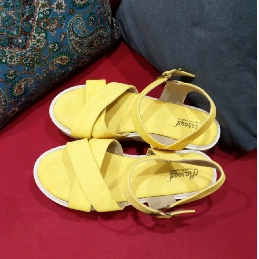 صندل کاملا نو زرد