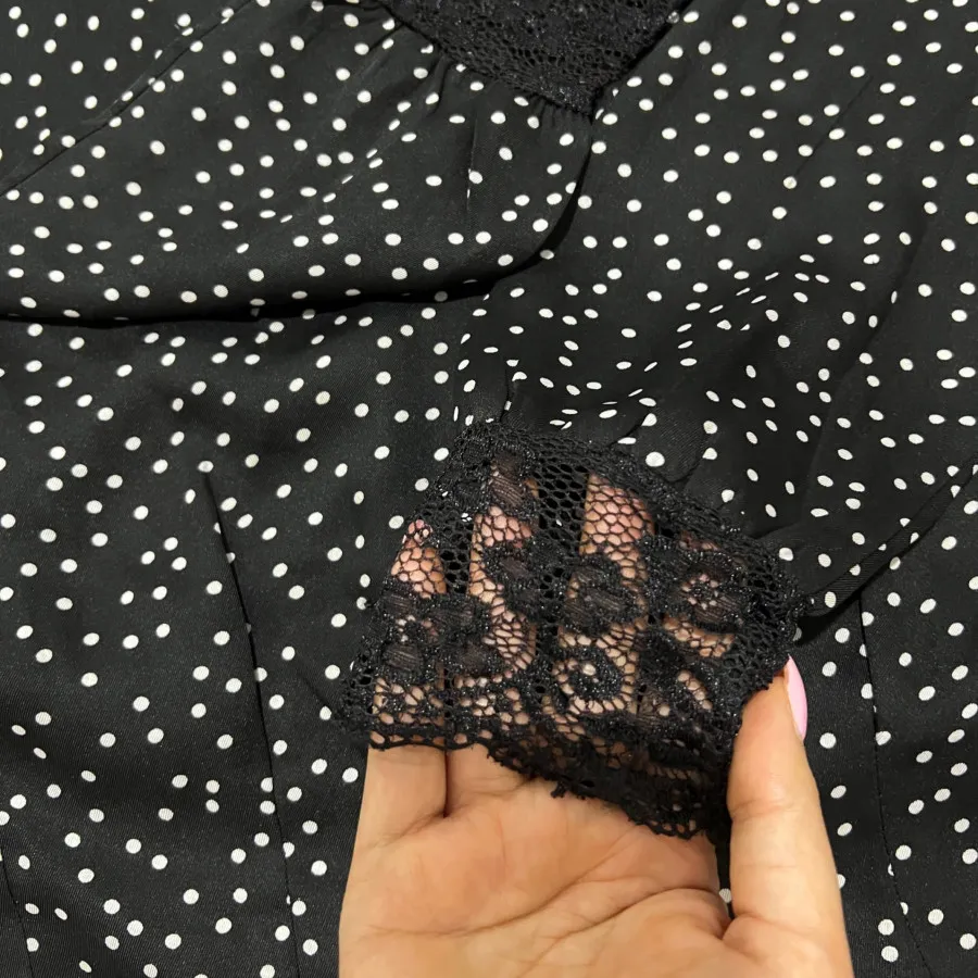 شومیز خال خالی