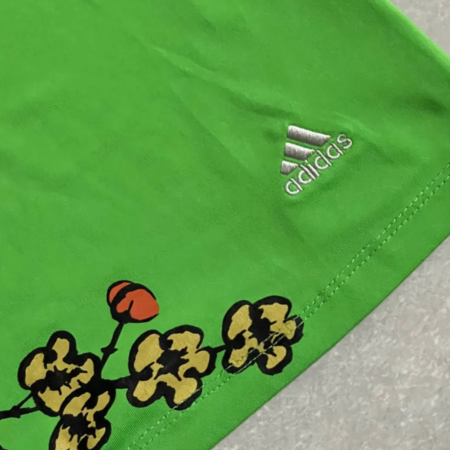 تاپ ورزشی آدیداس