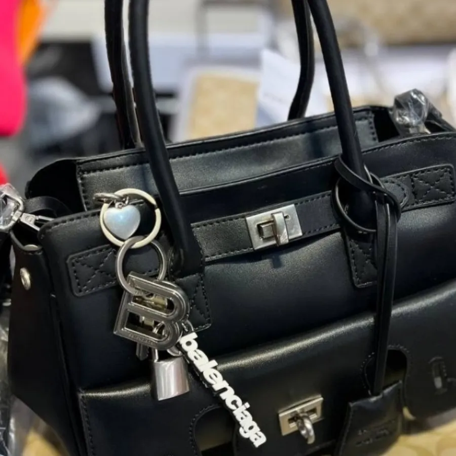 کیف زیبا خاص بالنسیاگا