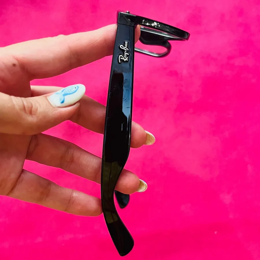 فریم عینک طرح Rayban