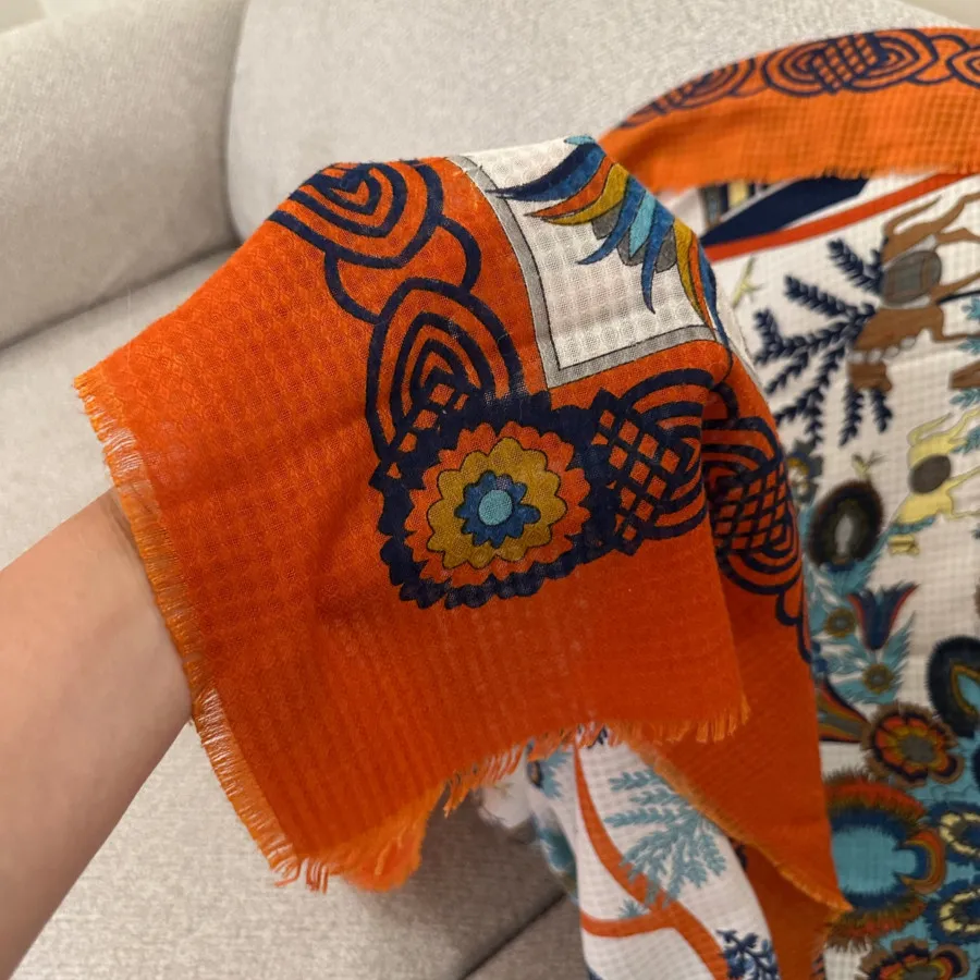 روسری طرحدار