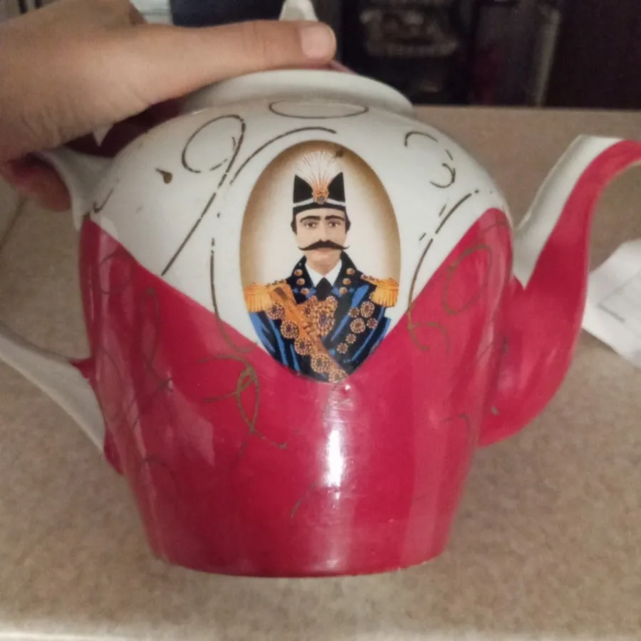 قوری چینی بزرگ