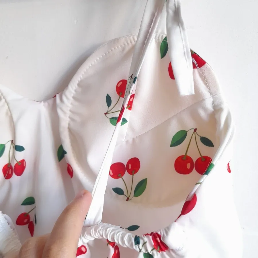 کراپ تاپ چری