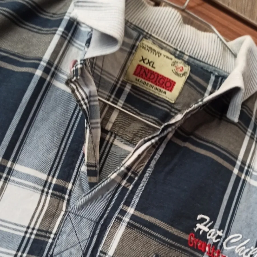 پیراهن مردانه