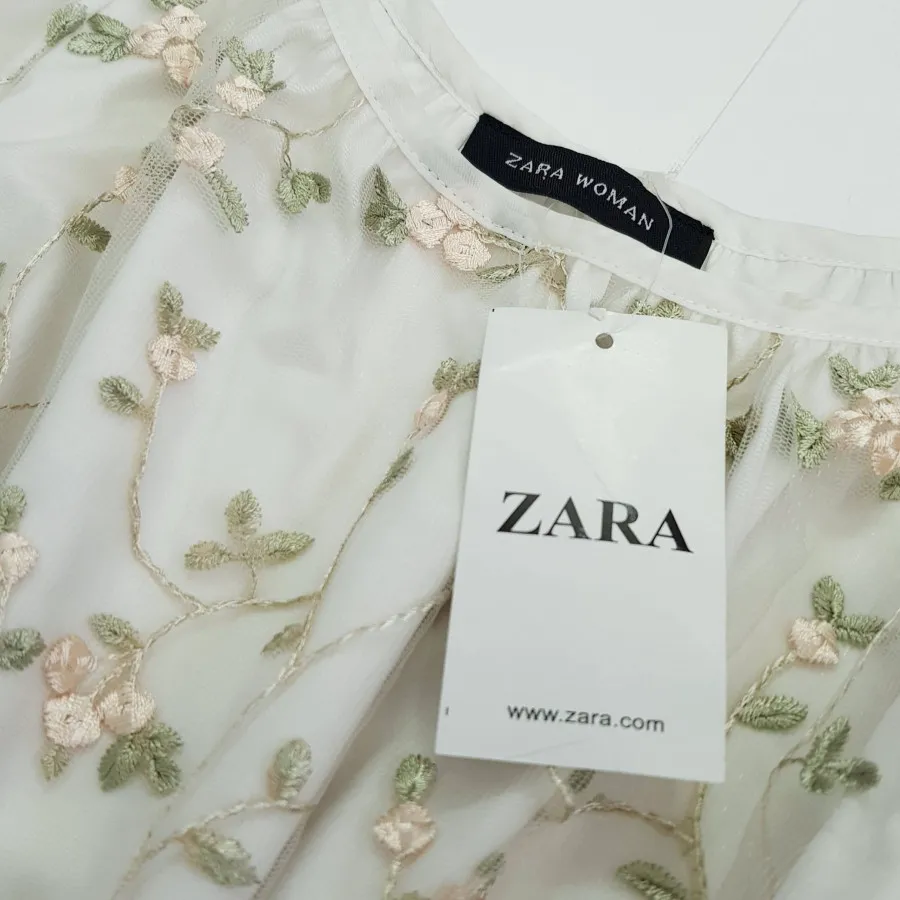 شومیز سفید گلدار زارا