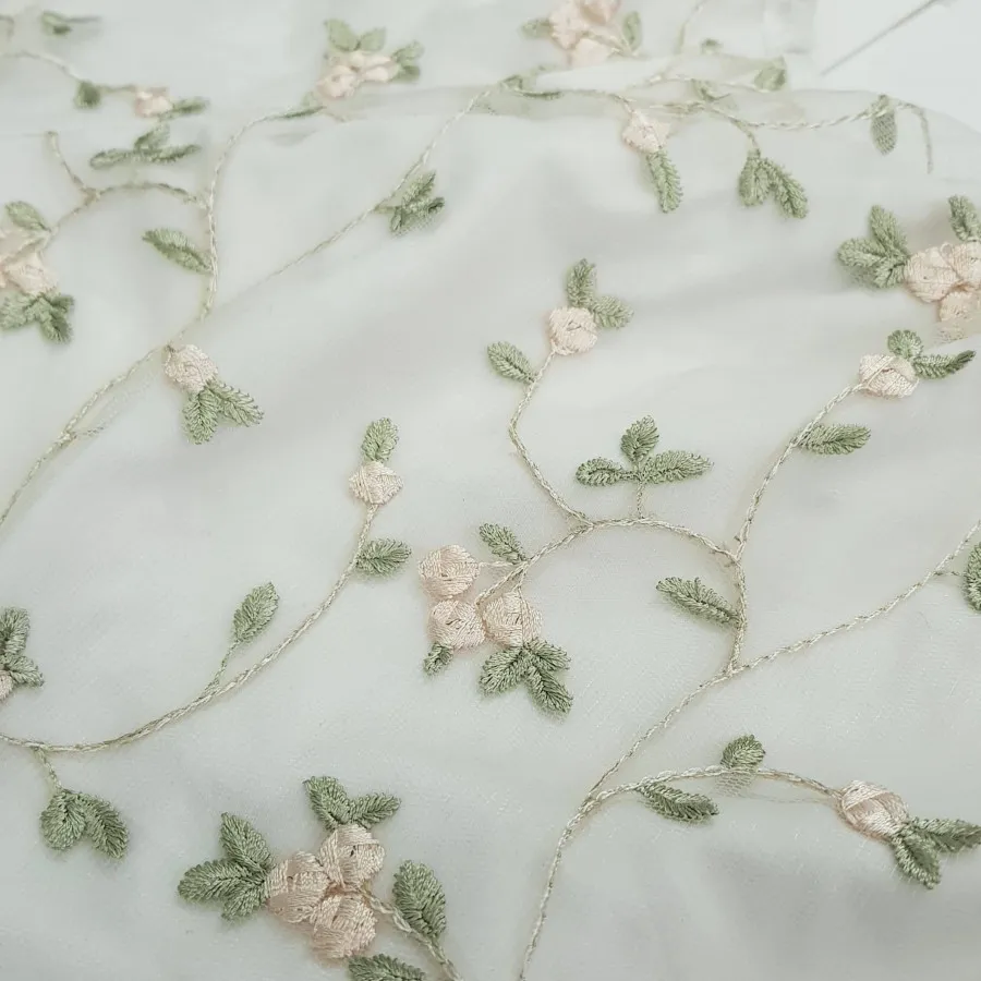 شومیز سفید گلدار زارا