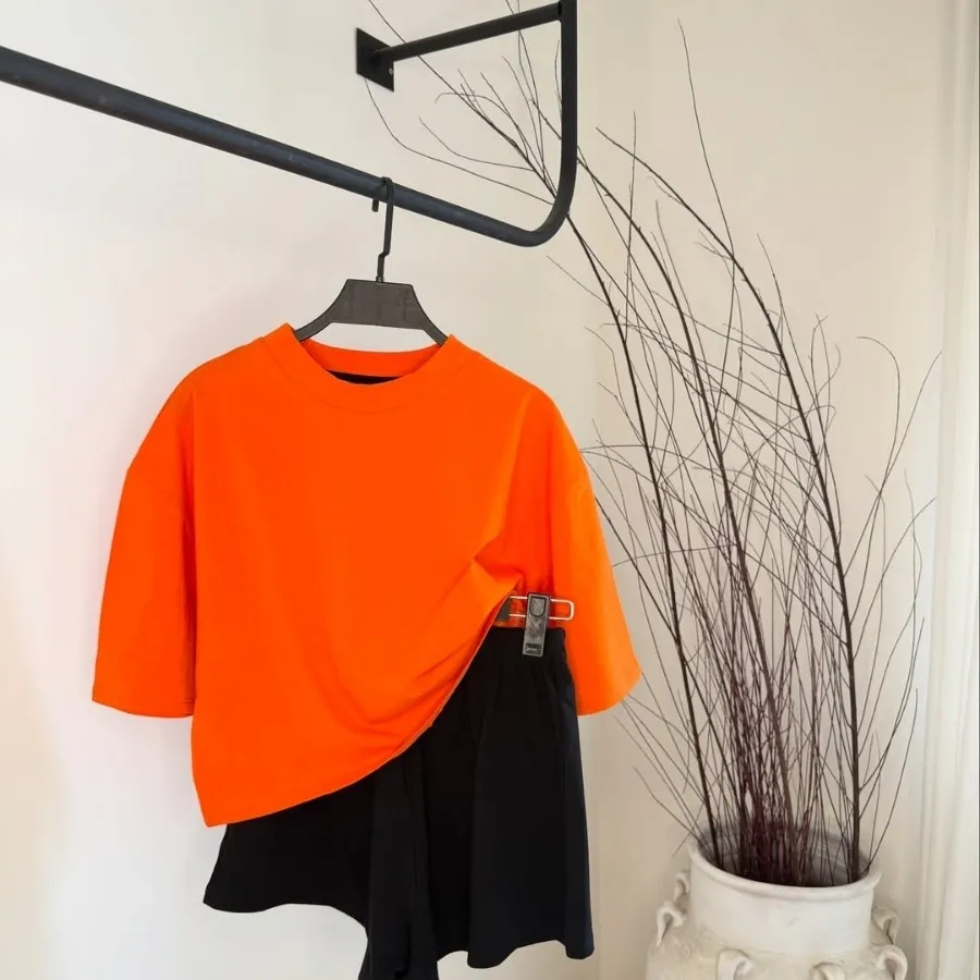 ست کراپ تیشرت و شرتک