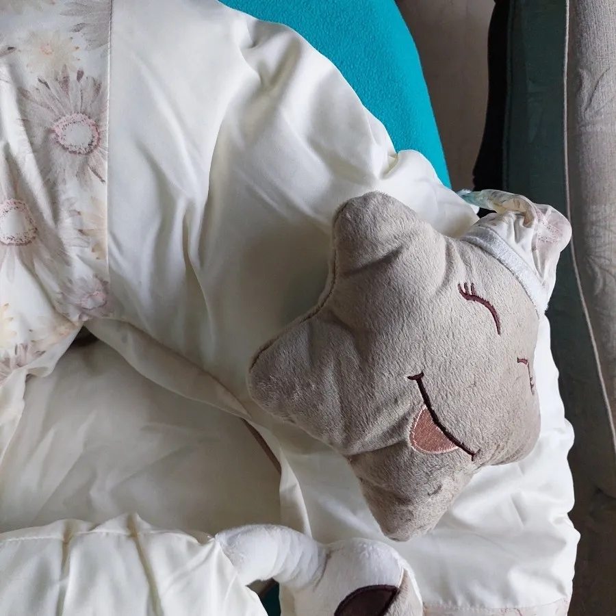 بالش ( ورق بزنید )