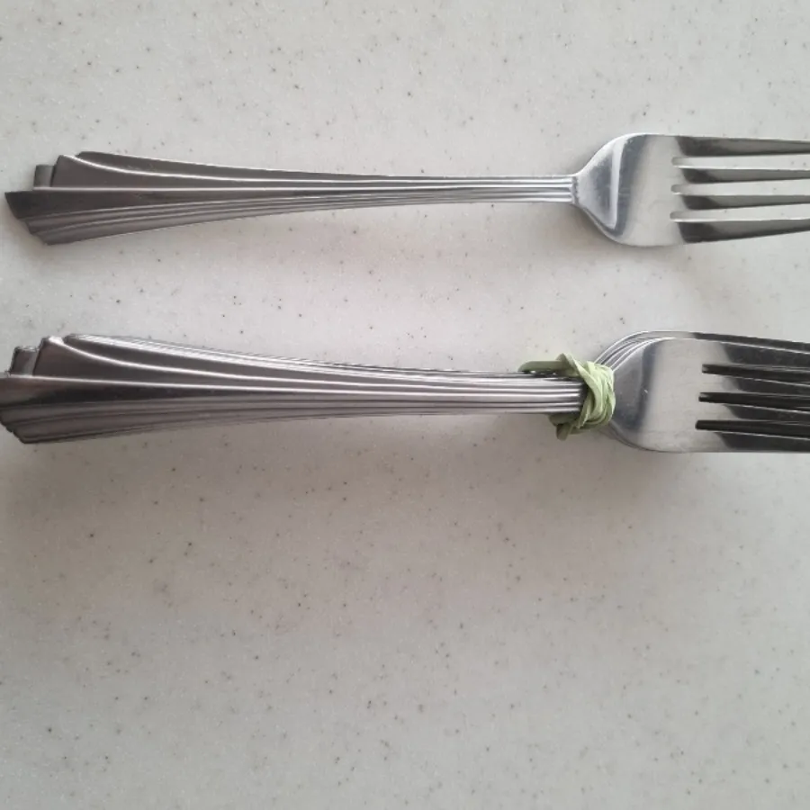 چنگال غذا خوری