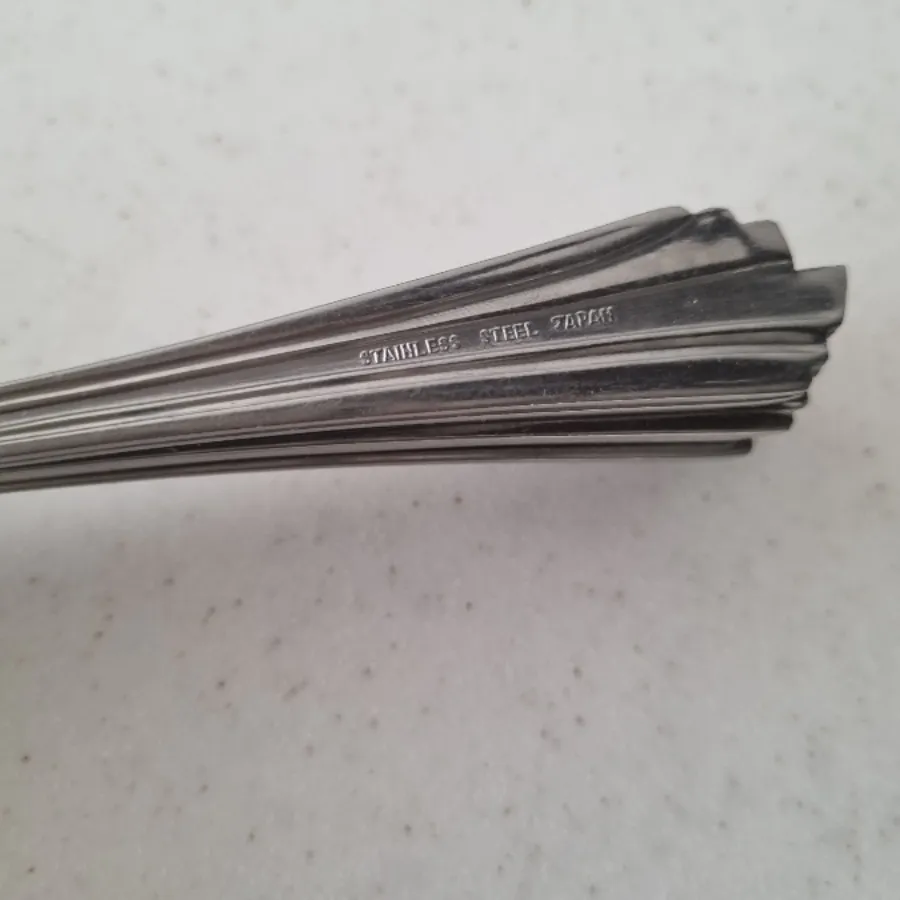 چنگال غذا خوری