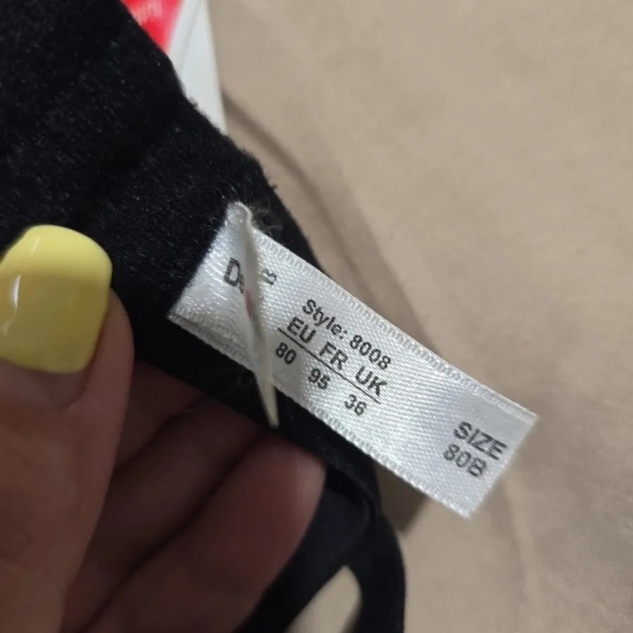 سوتین جک دار اکبند دکلته