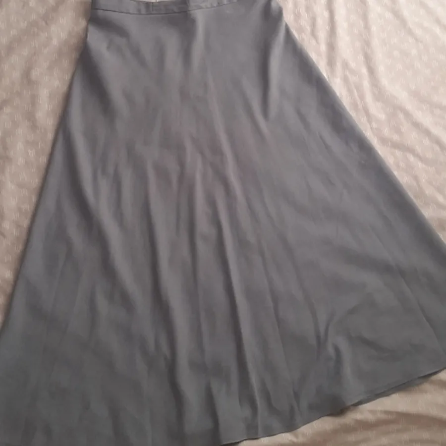 جلیقه و دامن سایز 42