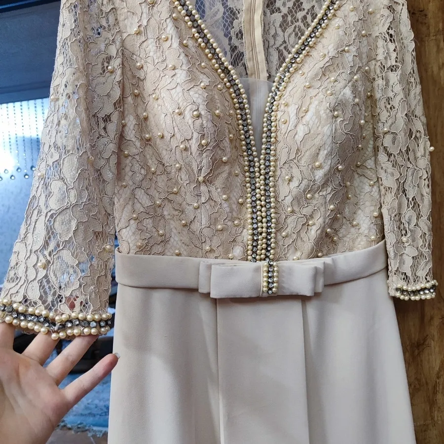 لباس مجلسی پوشیده