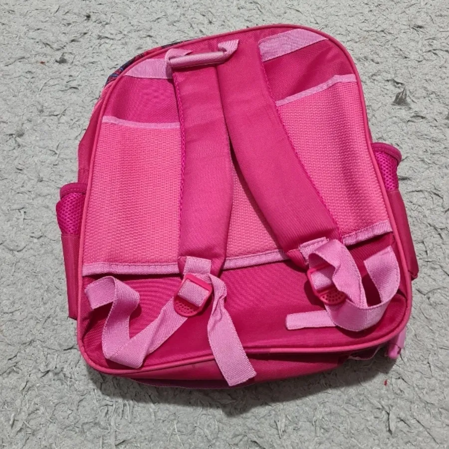 کوله پشتی مدرسه