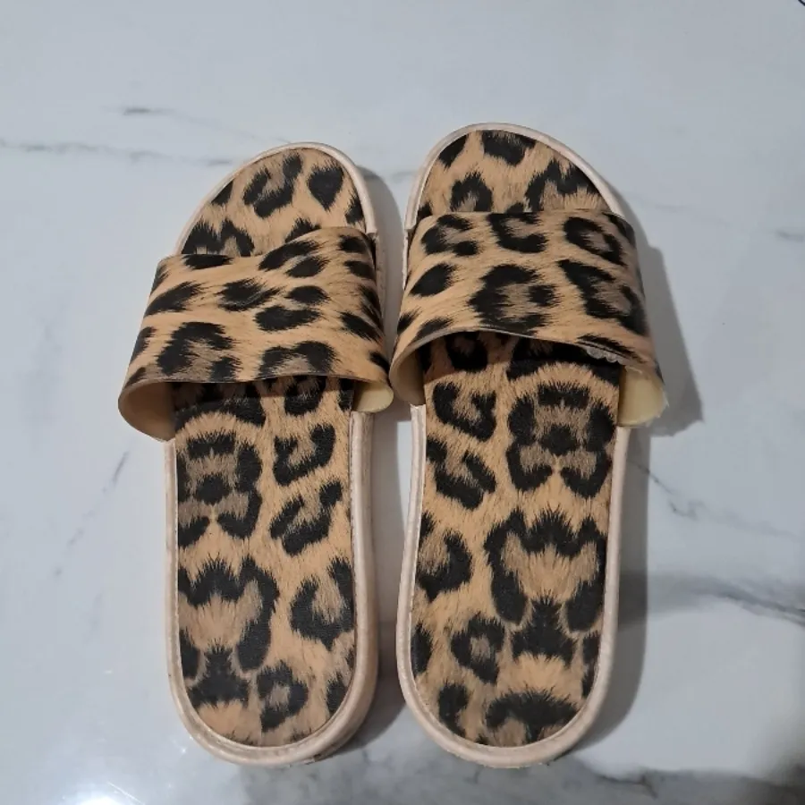 دمپایی پلنگی دخترونه