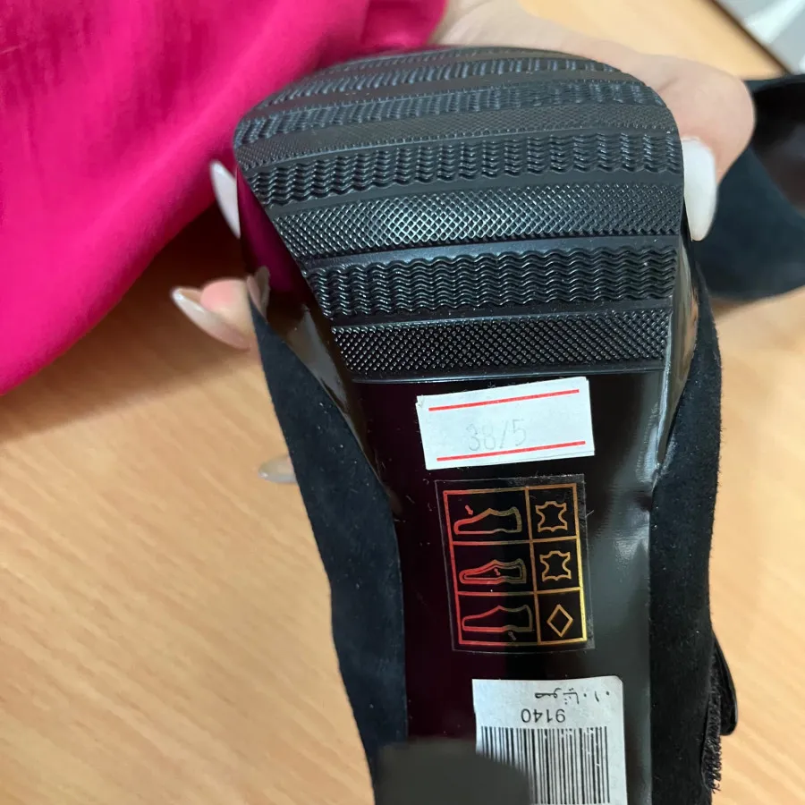 کفش پاشنه بلند مشکی